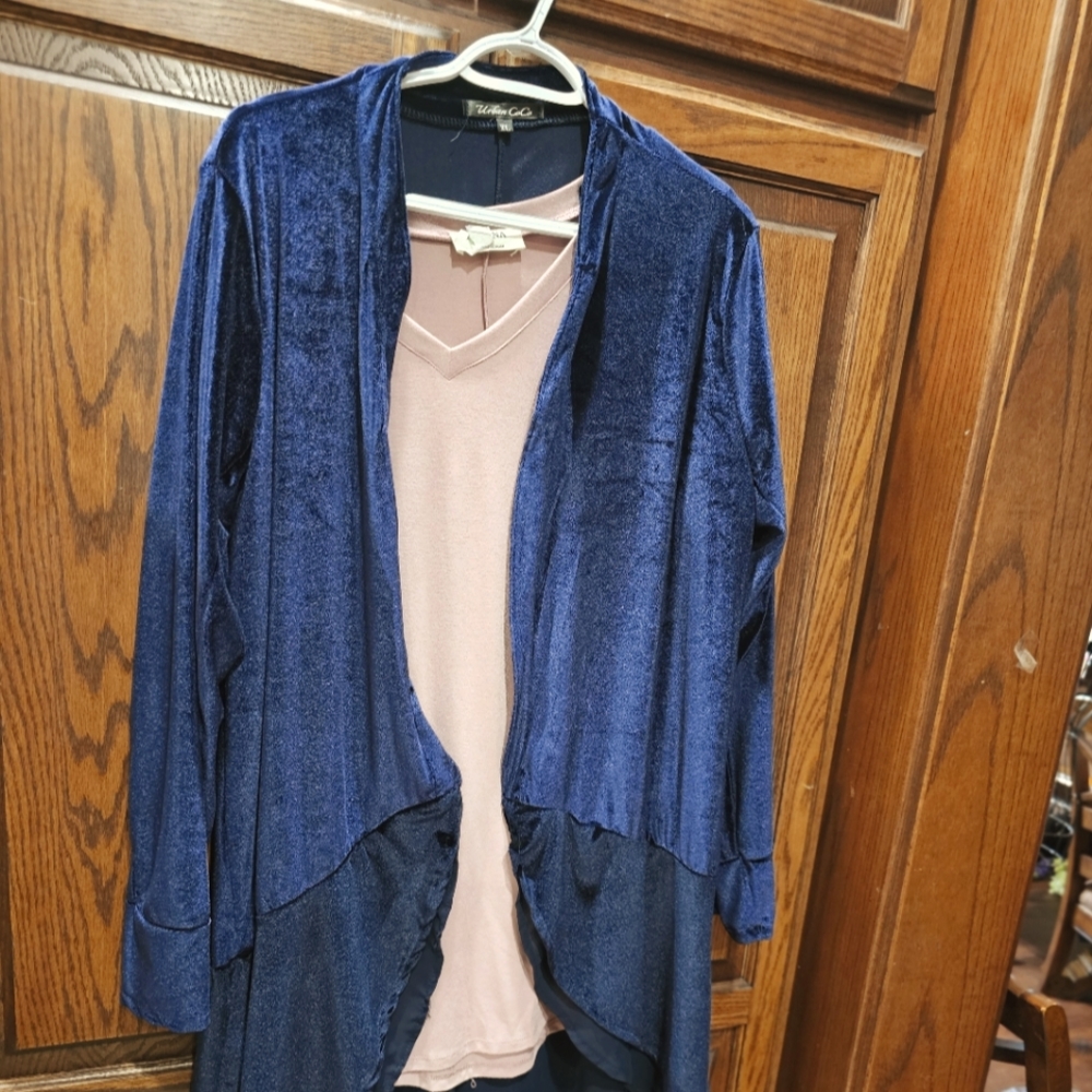 Velvet Long Jacket - Picture 2 of 2